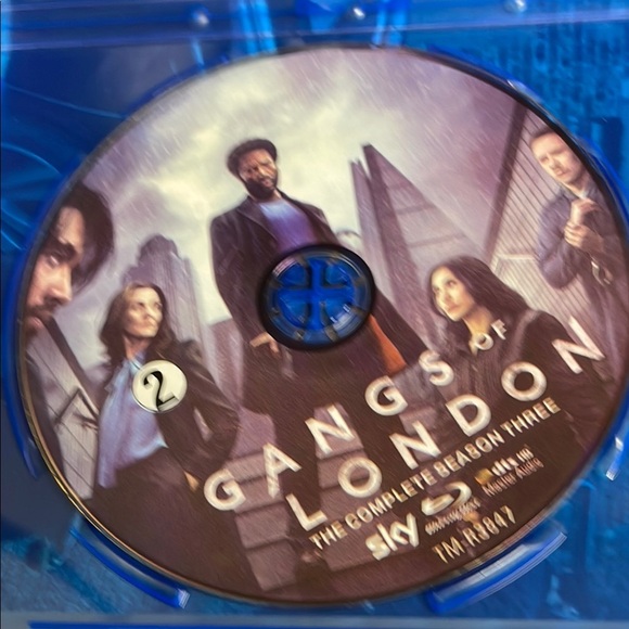 Gangs of London Season 3 Blu-ray, EUC - Picture 5 of 5